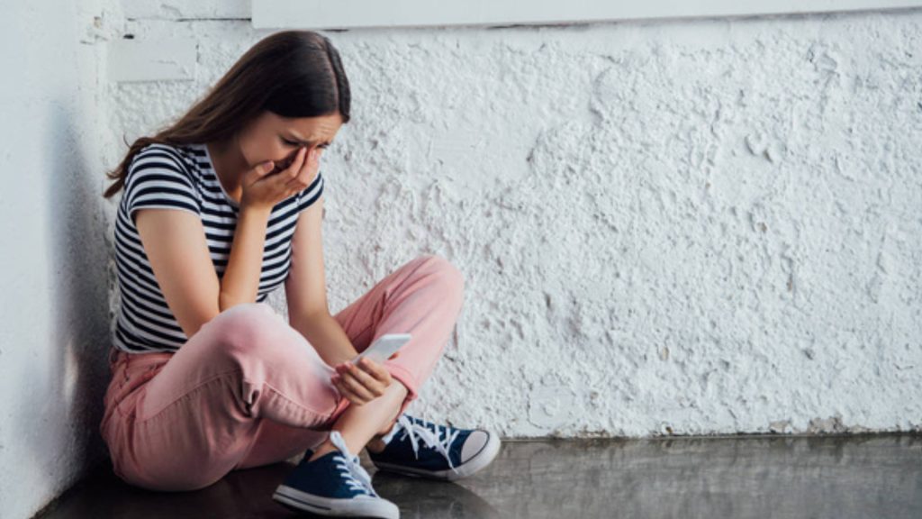 Sosyal medya zorbalığı. (1)