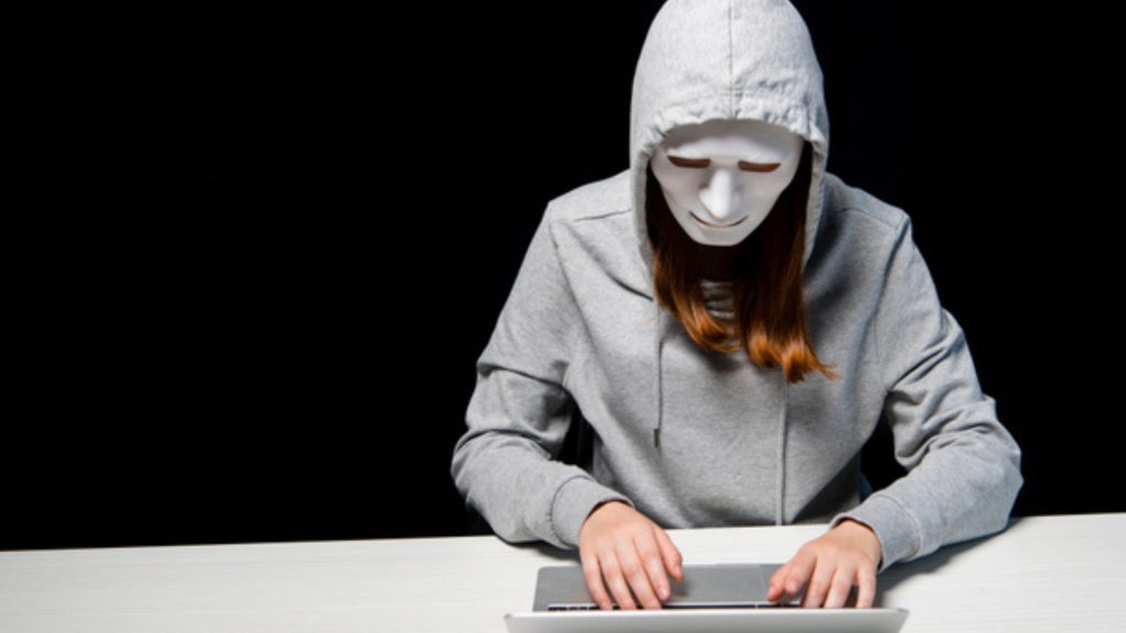 Sosyal medya zorbalığı.