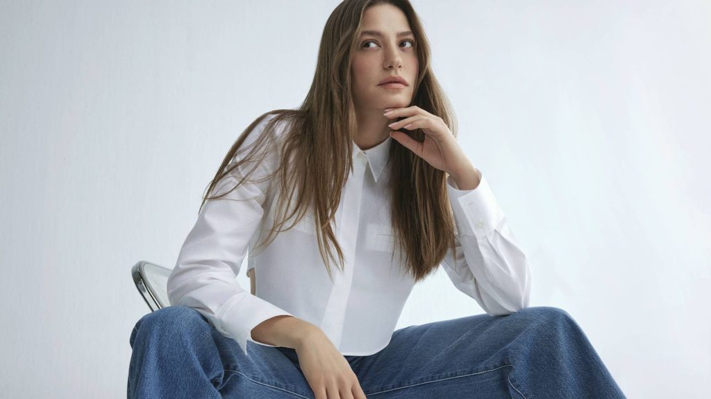 Serenay Sarıkaya (1)