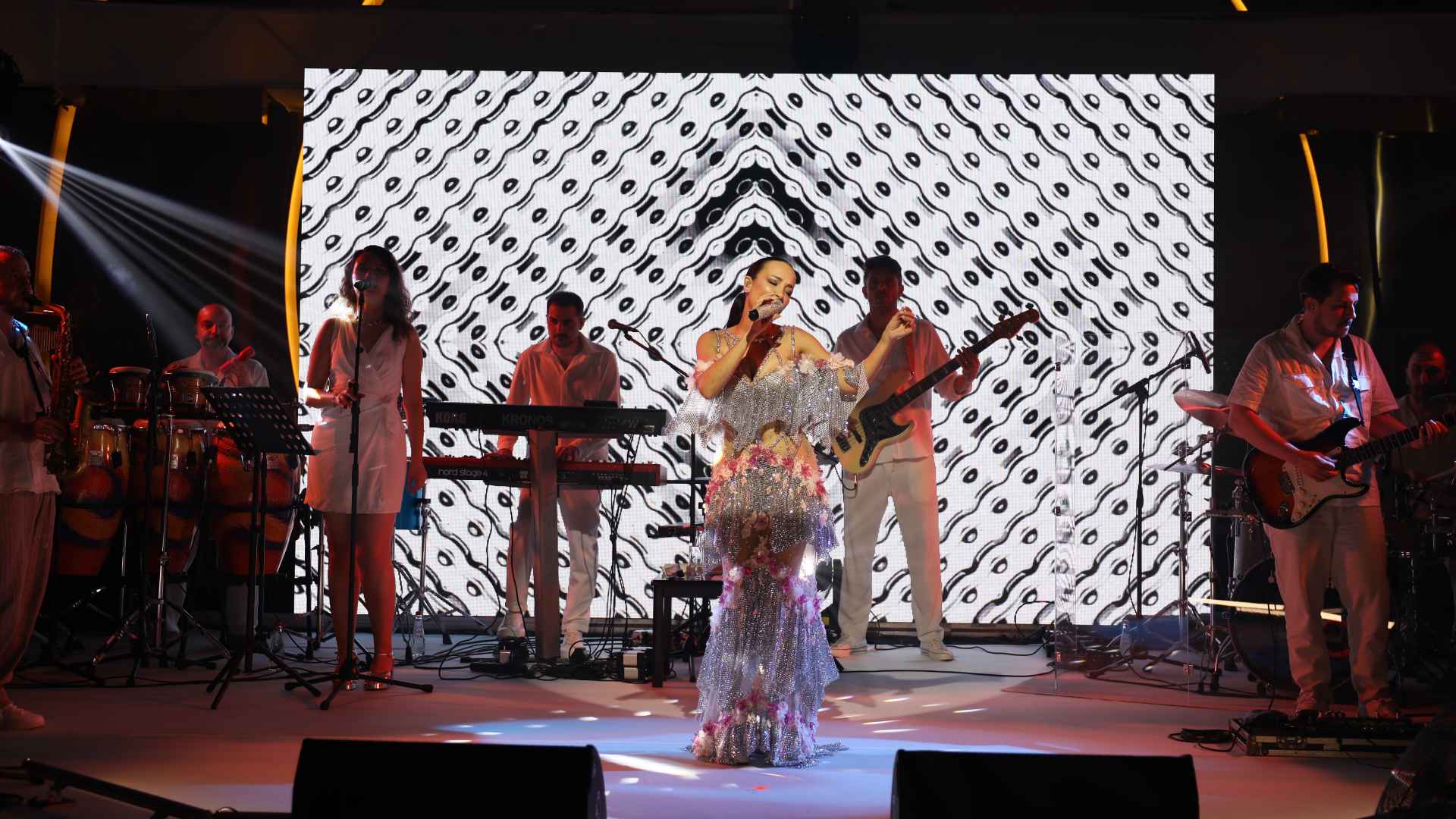 CVK Park Bosphorus Hotel İstanbul, Bosphorus Summer Party ile Yaz Sezonunu Karşıladı.