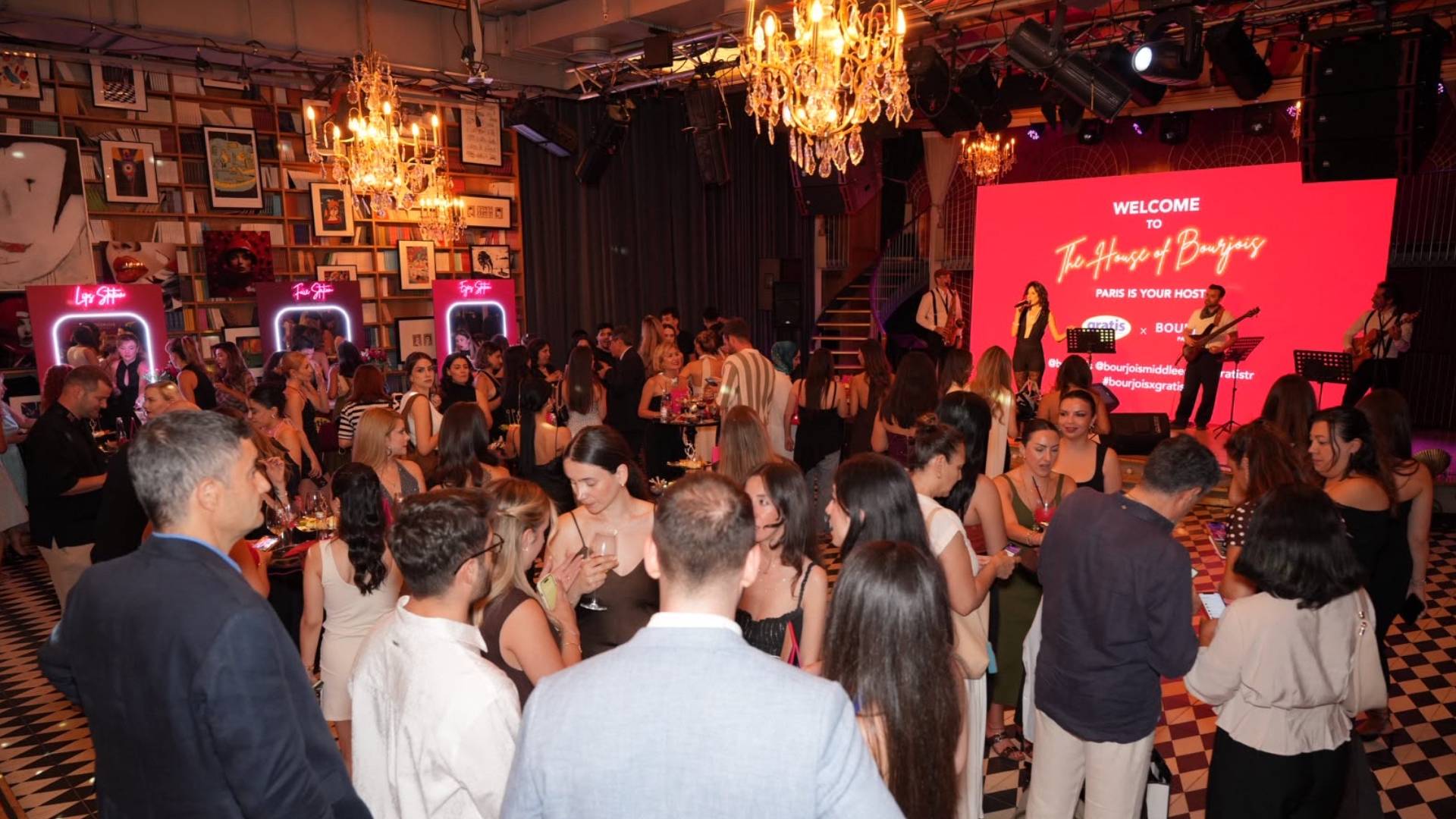 Gratis, 160 yıllık fransız güzellik markası Bourjois’yi Türkiye ile buluşturuyor